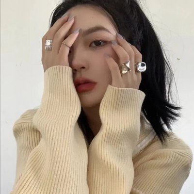 春花娇美可人儿