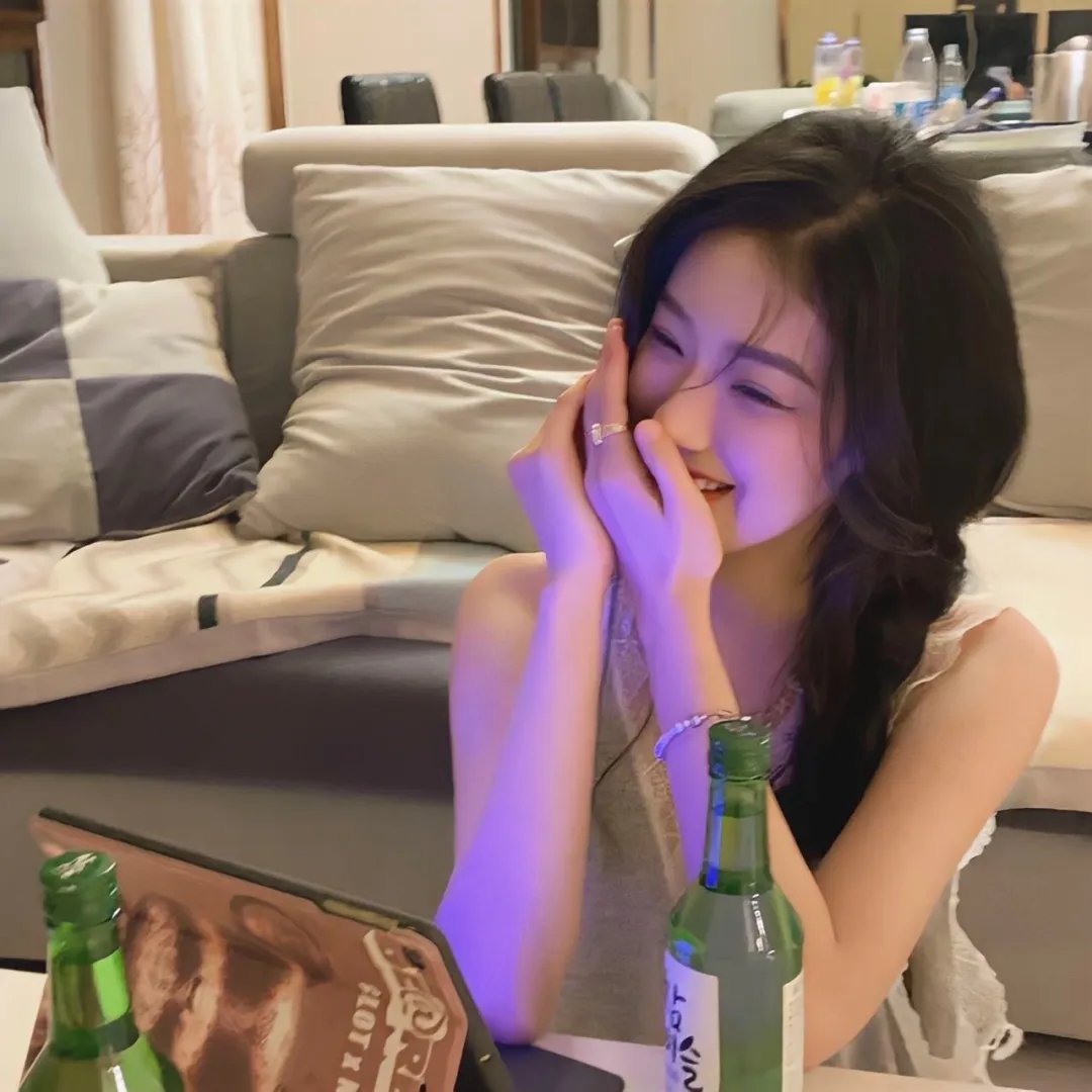 玉米上的麻雀