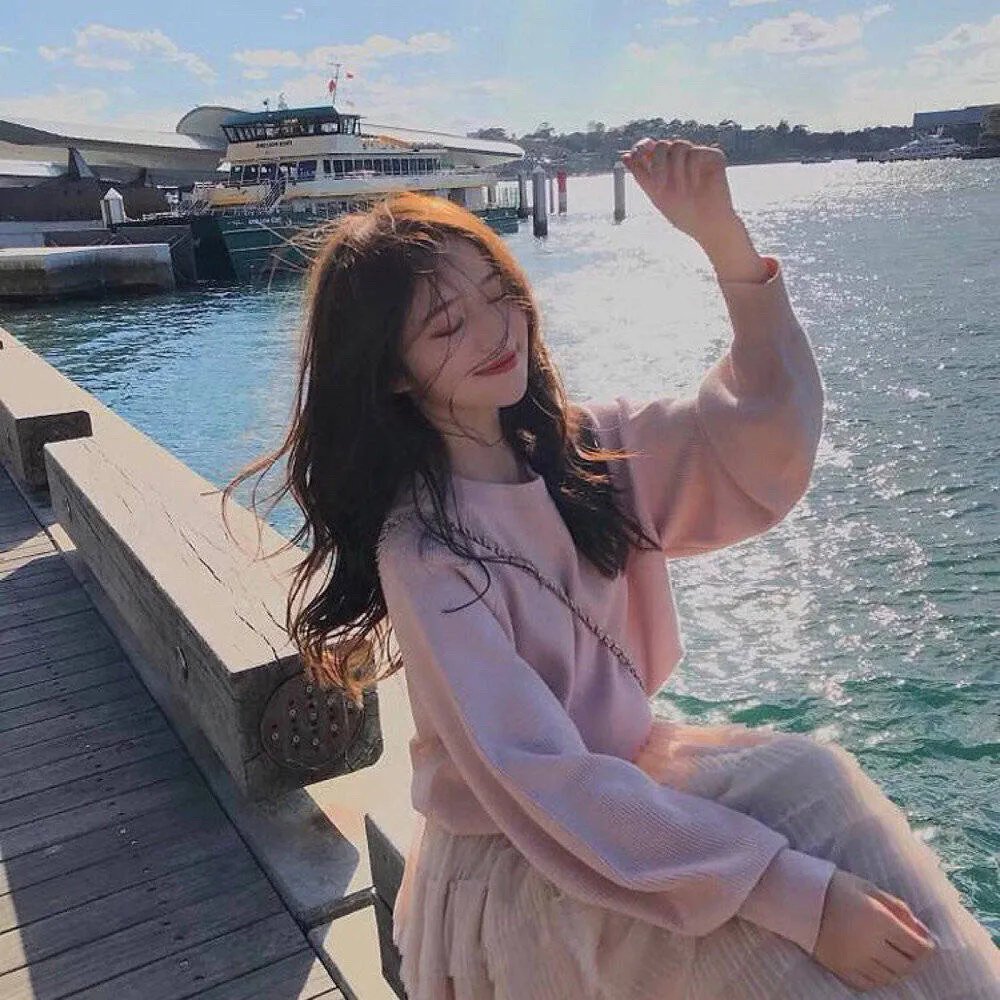 隔壁的吸血鬼美眉